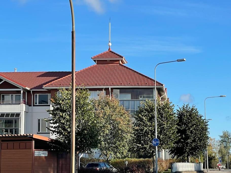 Porvoon Helmi Viehattava Asunto Joen Rannassa Buitenkant foto