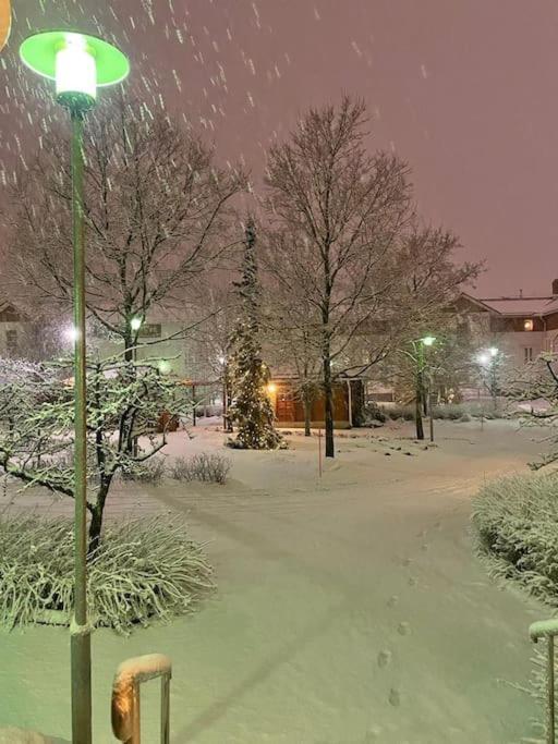 Porvoon Helmi Viehattava Asunto Joen Rannassa Buitenkant foto